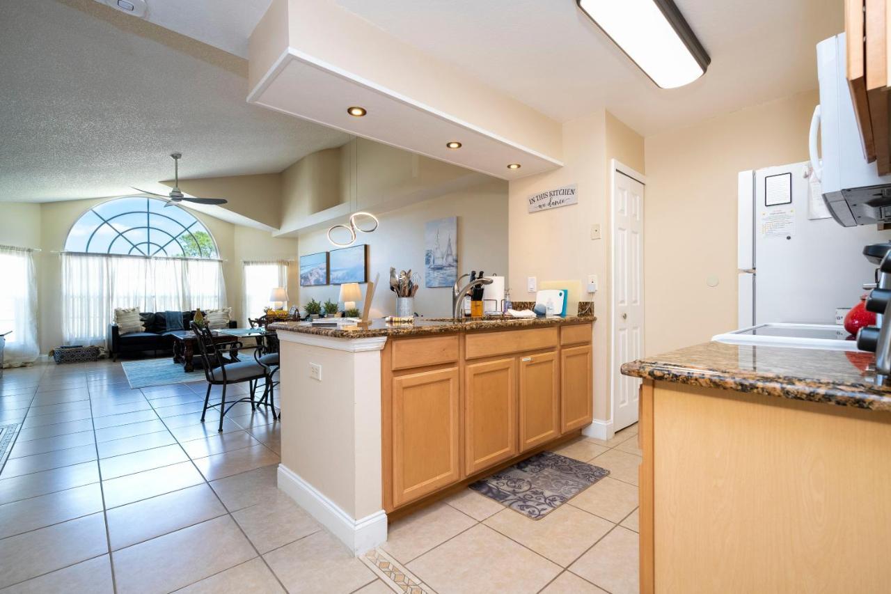 Beautiful Cozy Retreat Near Disney - Spacious Condo 키시미 외부 사진