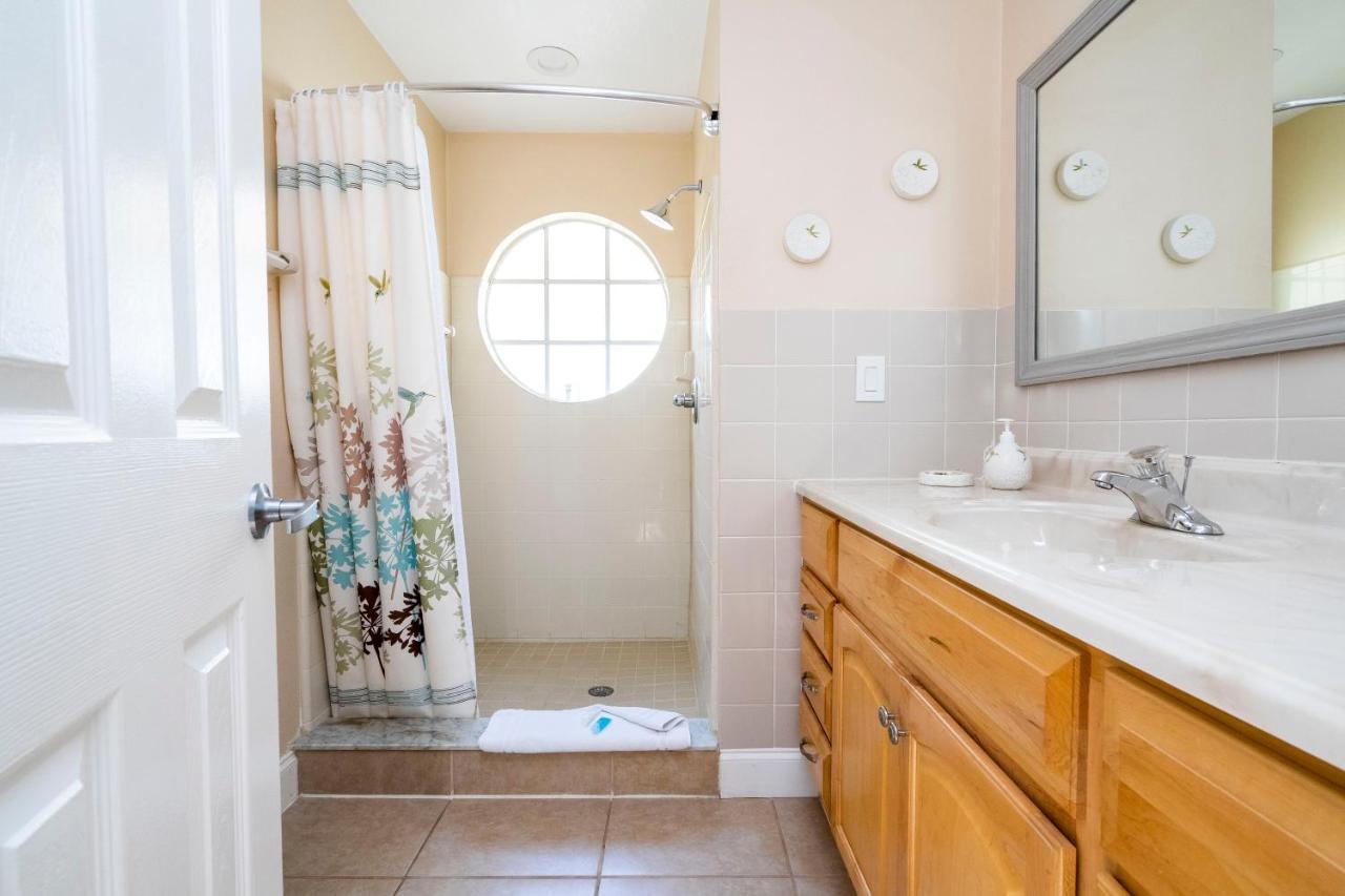 Beautiful Cozy Retreat Near Disney - Spacious Condo 키시미 외부 사진