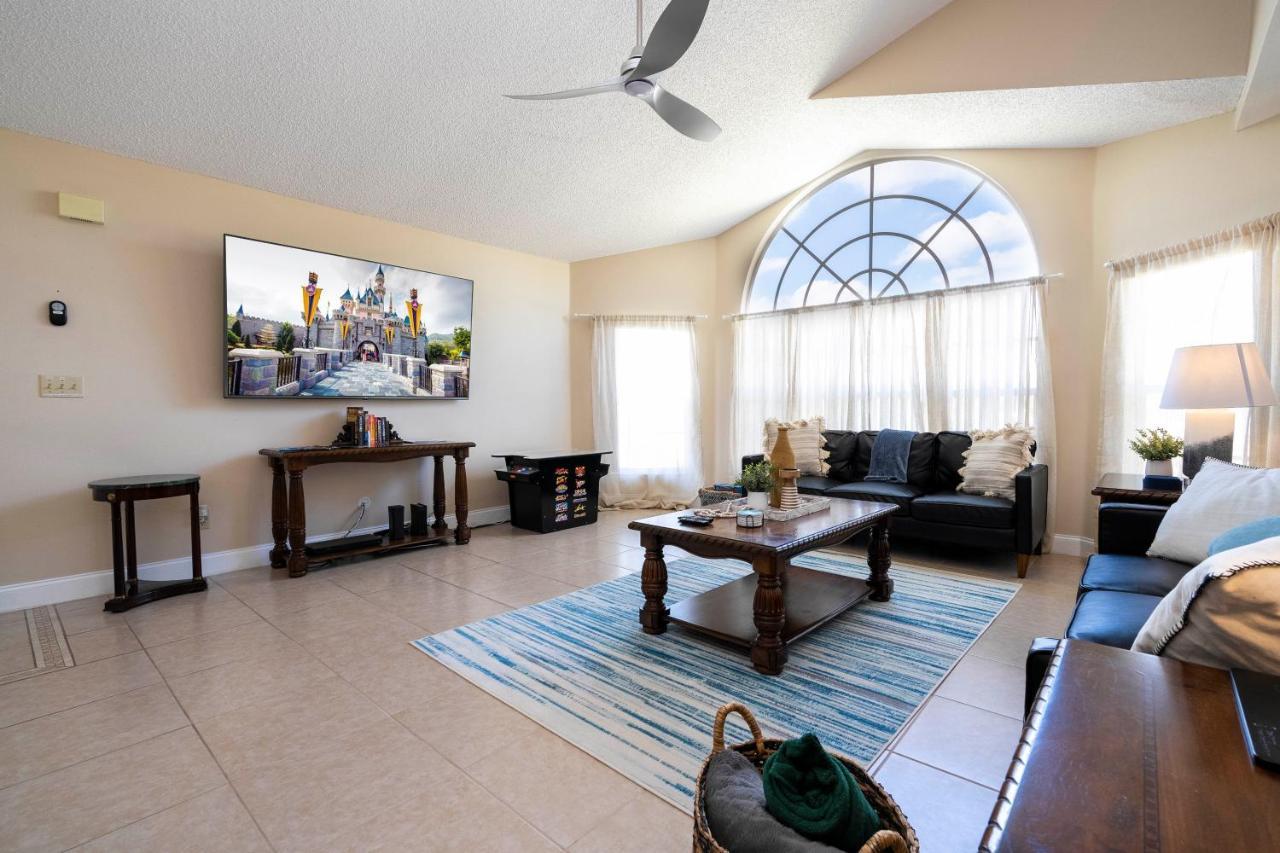 Beautiful Cozy Retreat Near Disney - Spacious Condo 키시미 외부 사진